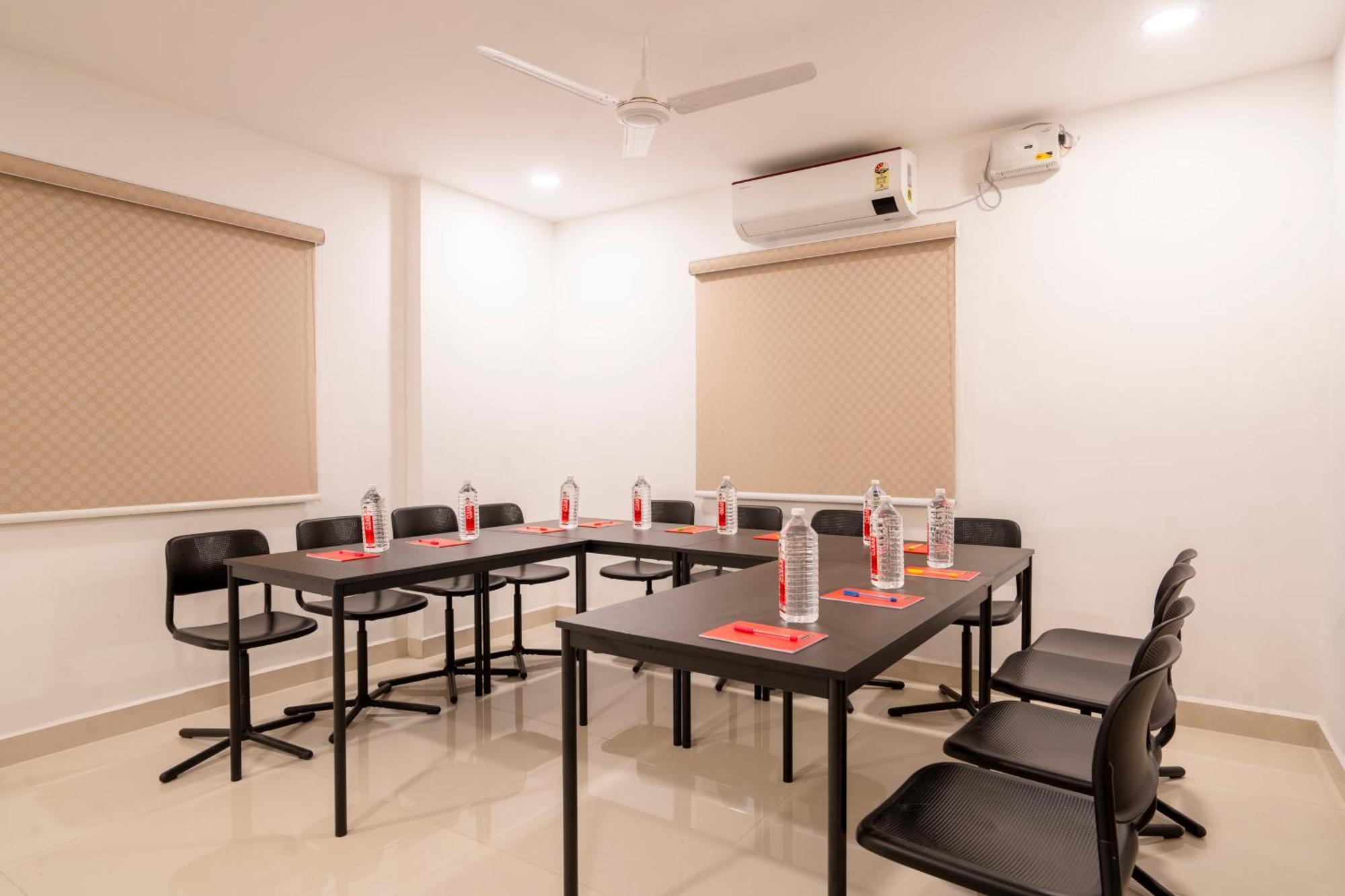 Hotel Treebo De Alphabet Gachibowli Hajdarábád Exteriér fotografie