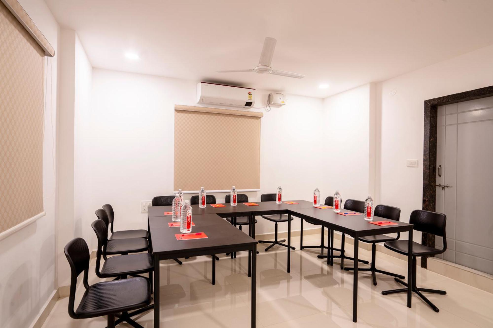 Hotel Treebo De Alphabet Gachibowli Hajdarábád Exteriér fotografie