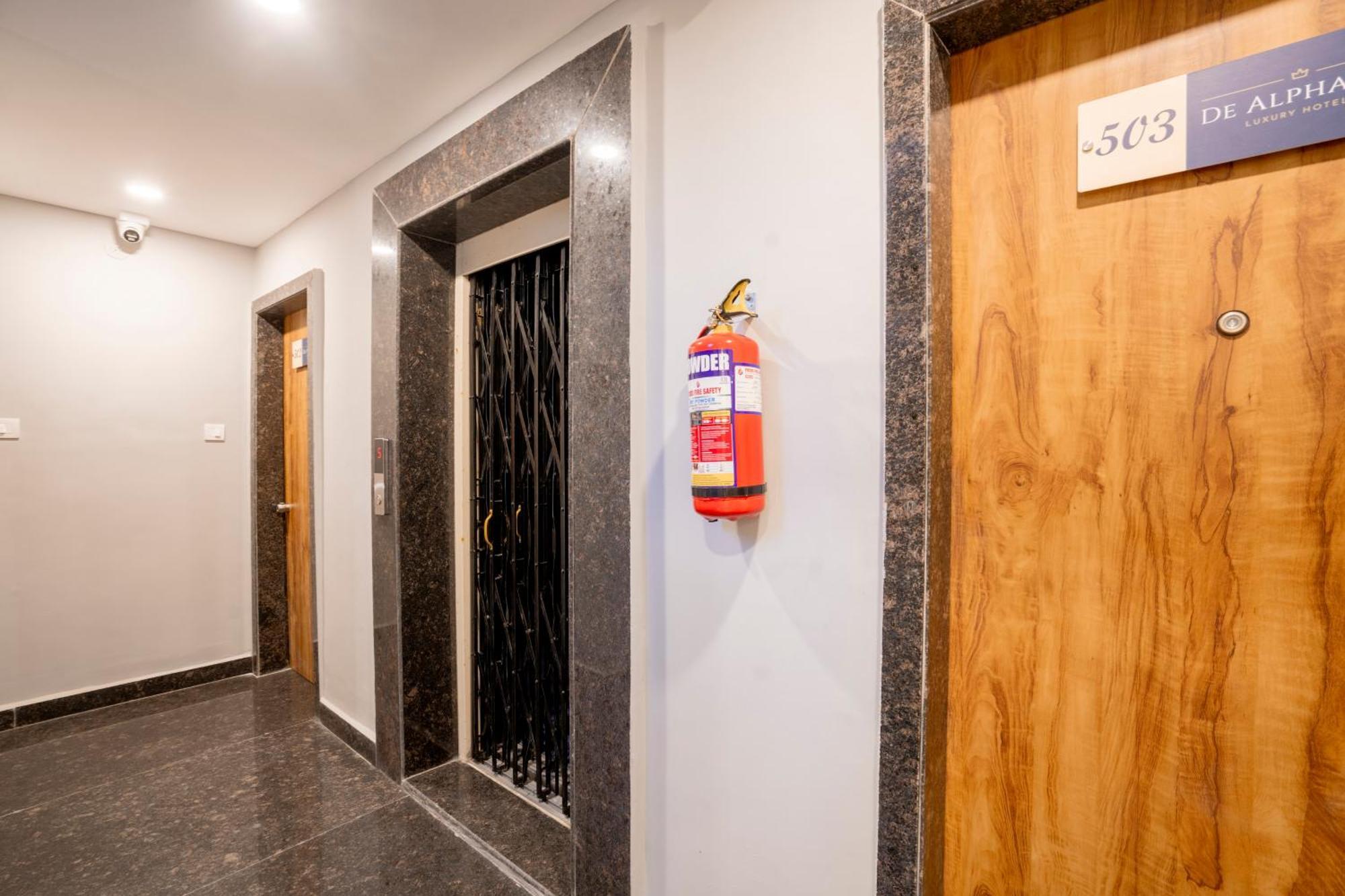 Hotel Treebo De Alphabet Gachibowli Hajdarábád Exteriér fotografie