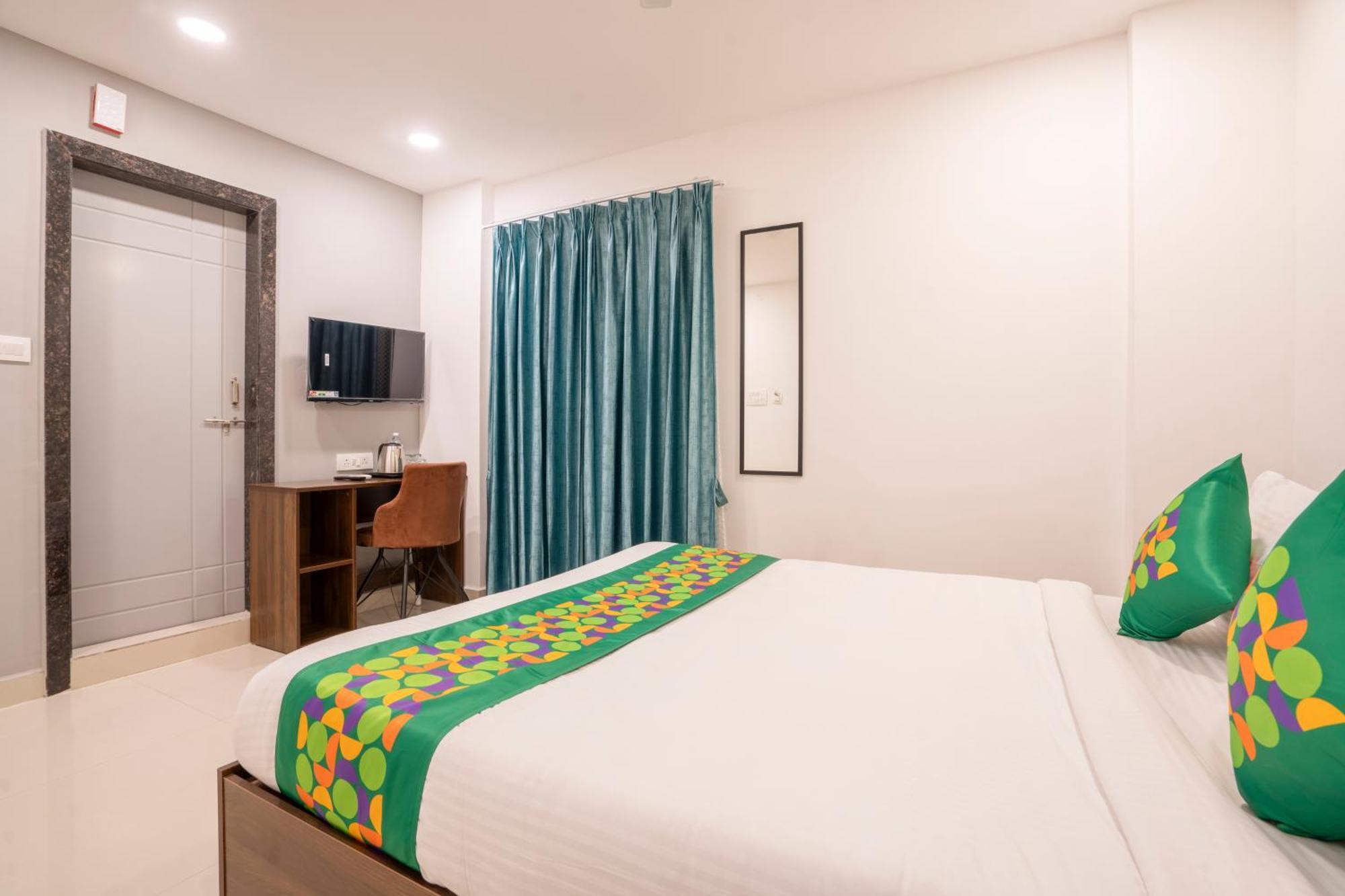 Hotel Treebo De Alphabet Gachibowli Hajdarábád Exteriér fotografie